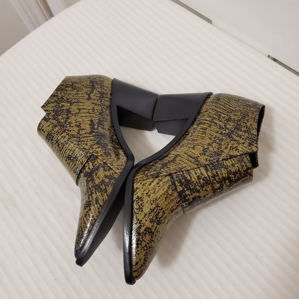 NWOB Tibi Billie Lizard Embossed Leather Ankle Booties Size 36, Unique, Sharp